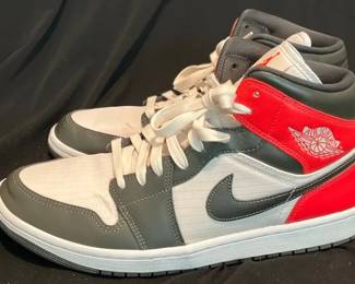 Size 12 Nike Air Jordan 1 Mid Newsprint