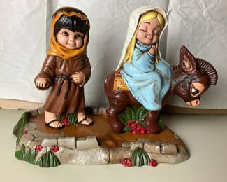 1979 Scioto Ceramics Mary and Joseph Nativity Figurine Display