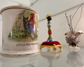 Little Red Riding Hood mug and decorative collectibles