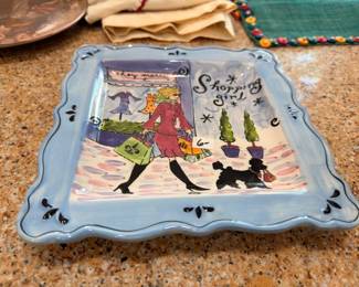 Hand-painted ceramic "Shopping Girl" decorative plate / tray