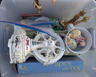 CT491Holidays Mystery Lot