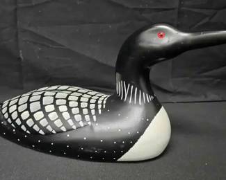CT563Vintage hand carved loon decoy from Jennings Decoy Company