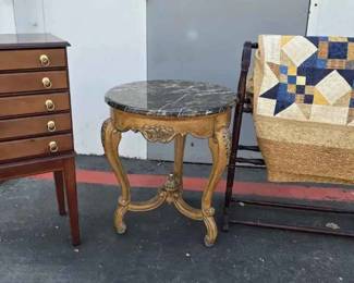 CT547Quilt stand, Jewelry box and side table
