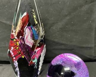 CT513Signed Blown Glass Art And Caithness Paper Weight