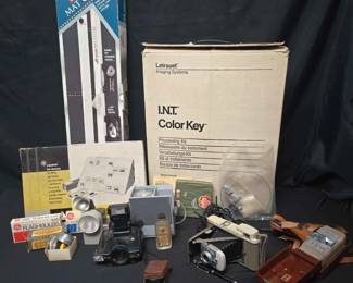 CT393Vintage Cameras And More