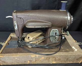 CT539VVintage Kenmore Sewing Machine 