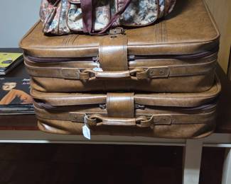 More vintage luggage