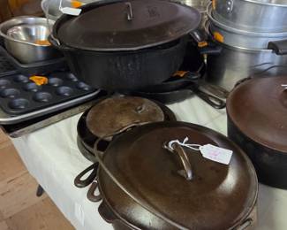 Black pots