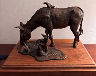 Bronze of Donkey. Signed by Artist. 2010.  Measures 14" x 9" x 10" H Including Base. Photo 1 of 2. 