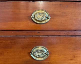 Antique 4 Drawer Hepplewhite Mahogany Chest of Drawers with Oval Patera Backplates on Splayed Feet. Photo 2 of 4.