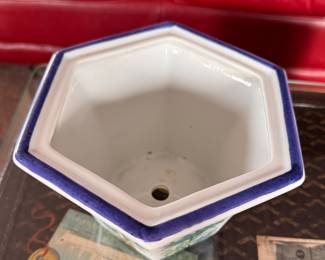 Cachepot. Photo 2 of 2.