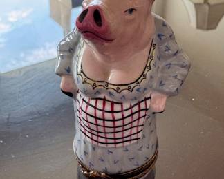 Limoges Pig Pill Box. Photo 1 of 2. 