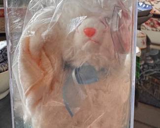 Muff The White Cat with Ivory Towel Beanie Baby. Photo 1 of 2. 