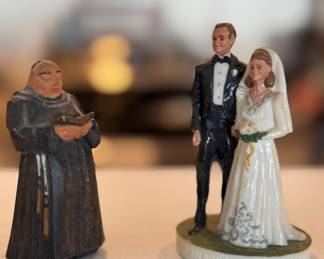 Bride & Groom Wedding Cake Toppers!