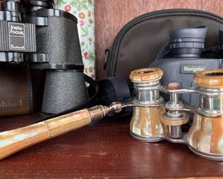 Mother of Pearl Opera Glasses. Photo 1 of 2. 
