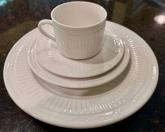 Mezzo Notte by Totally Today. Multiple place settings.