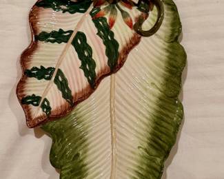Fitz and Floyd lily and foliage ceramic tray.