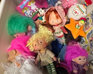 Strawberry Shortcake and Herself the Elf Dolls Lot