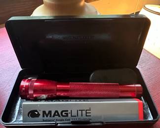 MagLite Solitaire LED Flashlight with Case
