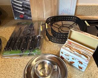 Chefs Choice Knife Set and Kitchen Accessories Lot