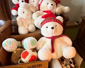 Dayton Hudson Santa Bears and Bunnies Collection