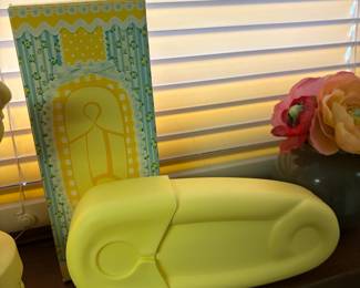 Vintage Avon Yellow Safety Pin Decanter Pill Box