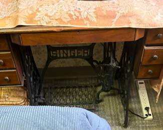Singer "Singer" Treadle Sewing Machine with Wooden Cabinet