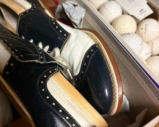 Vintage Two-Tone Leather Wingtip Golf Shoes with Spiked Soles