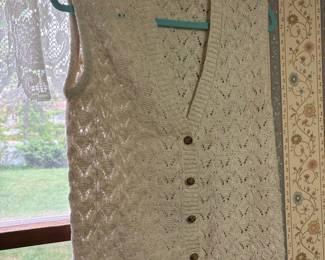 British Vogue Women's Knit Vest