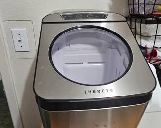 ice maker