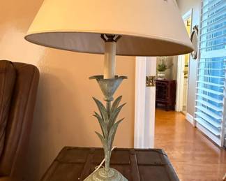 Vintage Floral Table Lamp