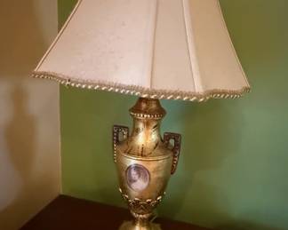 Vintage Porcelain Portrait Urn Table Lamp