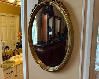 Ornate Gilt Oval Wall Mirror with Bow Detail  Syroco