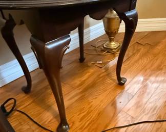 Antique Mahogany Queen Anne Style DropLeaf Table