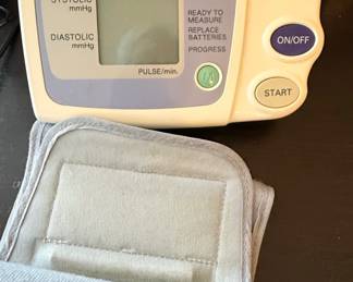 Omron IntelliSense Automatic Blood Pressure Monitor Model HEM