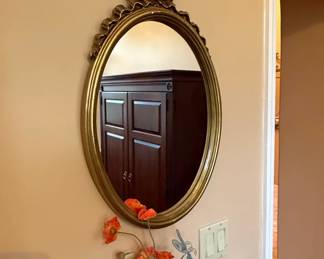 Vintage Oval Giltwood Mirror with Ribbon Top