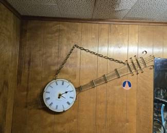 German banjo clock