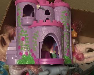 Vintage Dora the Explorer Fairytale Castle