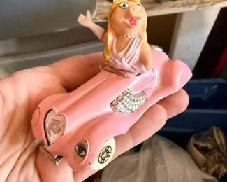 Miss Piggy in Pink Metal Car