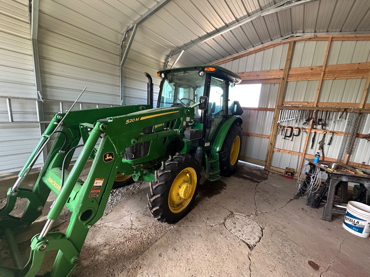 Garage kept like NEW 497 hours
