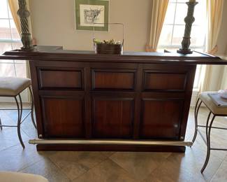 GREAT BAR W/ FOOT RAIL