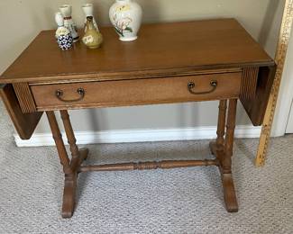 SMALL LIBRARY TABLE