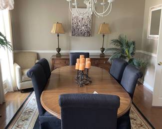DINING TABLE/ 2 LEAVES/ 6 PARSON STYLE CHAIRS