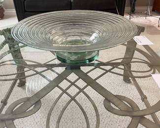 ART GLASS BOWL WITH PEDESTAL BASE