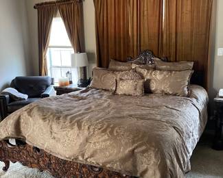 KING SIZE CARVED HEADBOARD AND FOOTBOARD /MOTION CONTROL