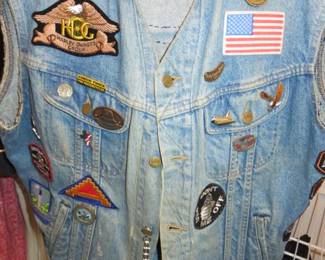 Vintage Men's Harley-Davidson Denim Motorcycle Vest with Hog Patches/Pins