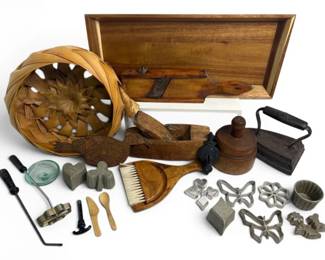 Primitive Wooden Kitchen Tools