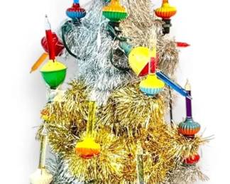 Vintage Christmas Tree With Bubble Lights