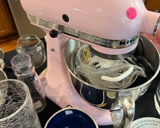 Pink kitchen aid mixer $150