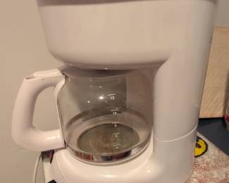 Mainstays Cup White Drip Coffee Maker with Glass Carafe
